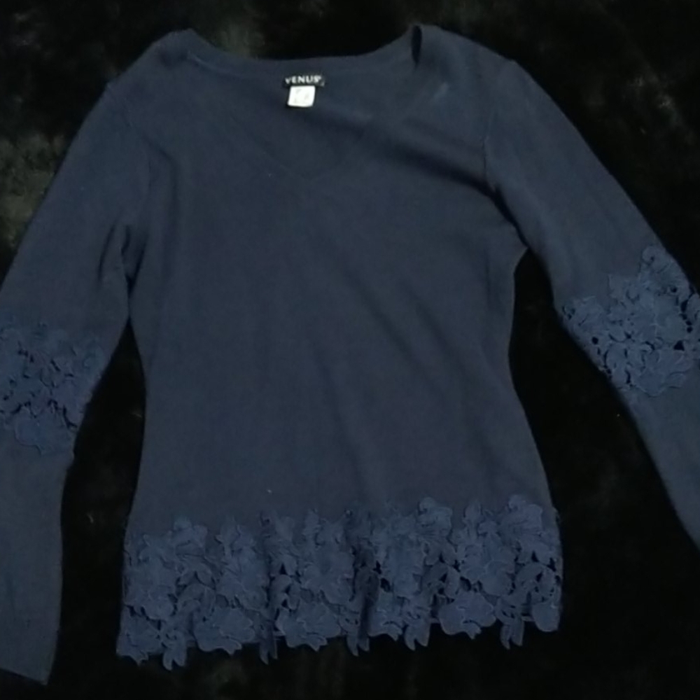 Long sleeved shirt